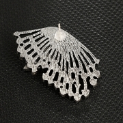 Fashion Asymmetric Multilayer Single Earring With Diamonds